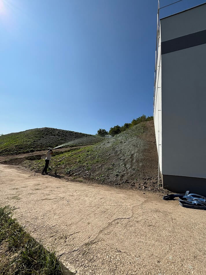 Hydroosev a spevňovanie svahu